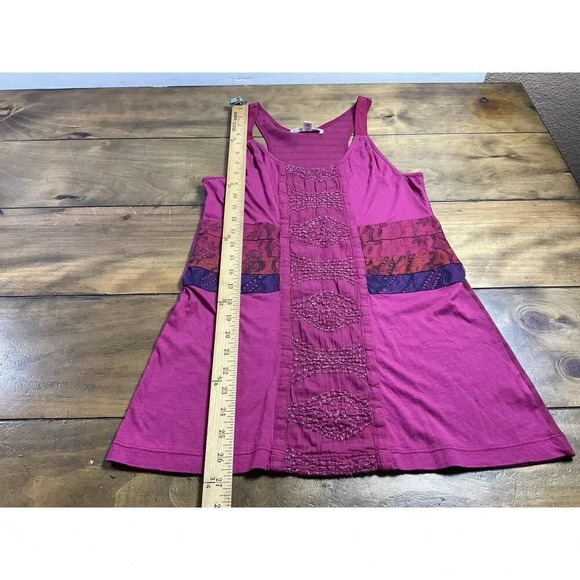 Burning Torch Women's Racerback Sleeveless Tank Scoop Neck Pink Size Medium - Picture 5 of 8